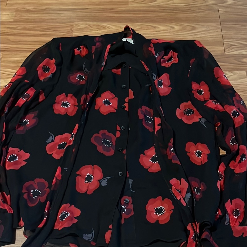 Floral Black and Red woMen's Shirt